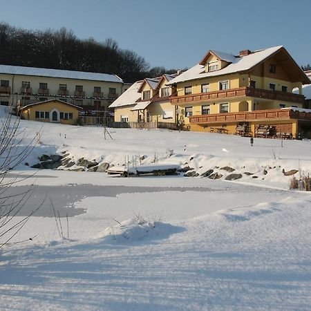 Brennerei & Wohlfuhlhotel Lagler Kukmirn Exteriör bild